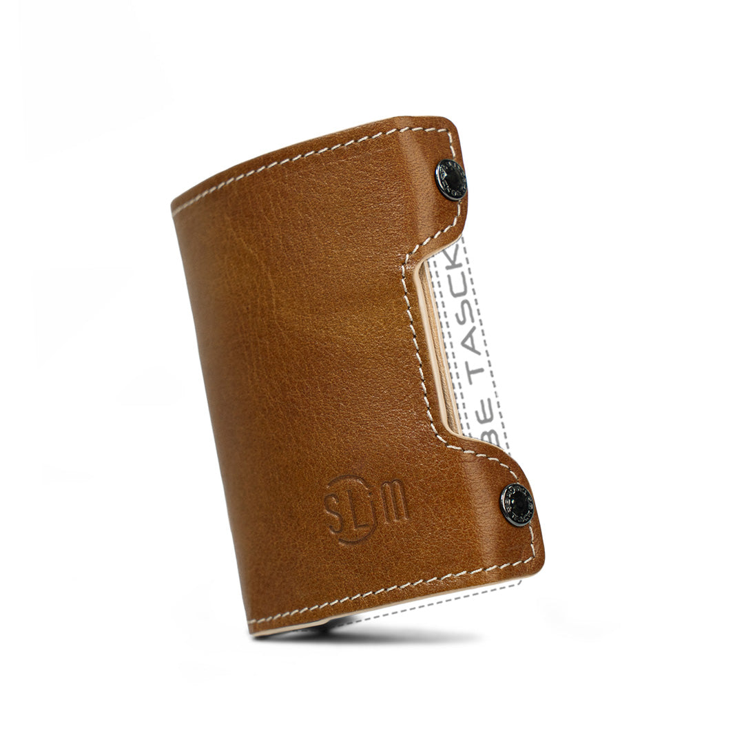 Cover in Vera Pelle Be Tasck