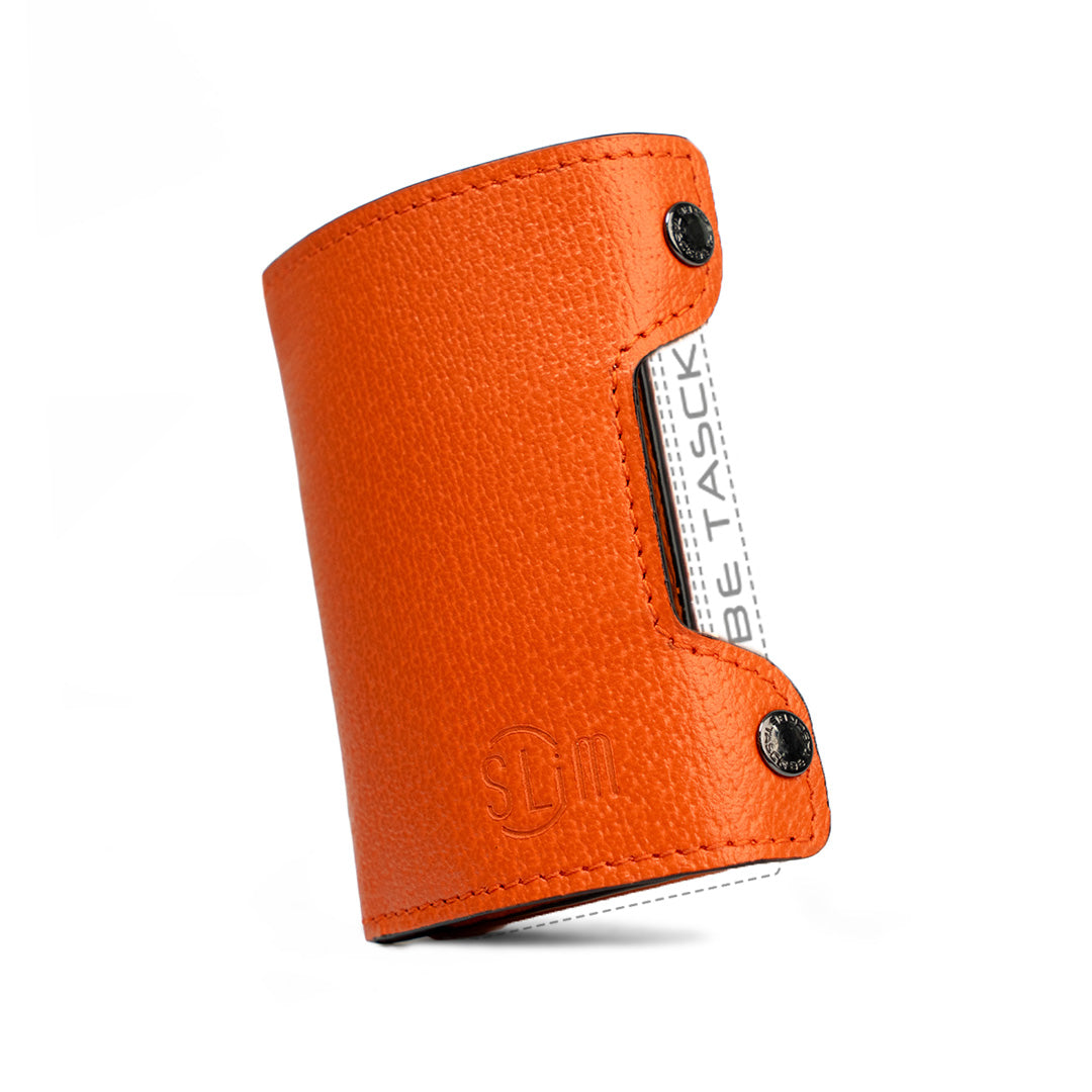 Cover in Vera Pelle Be Tasck