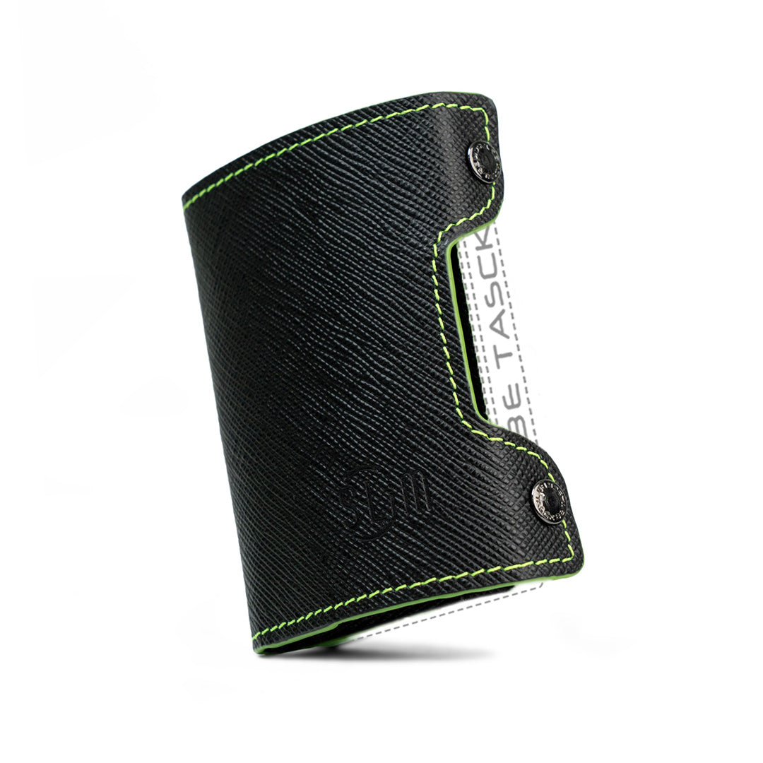 Cover in Vera Pelle Be Tasck